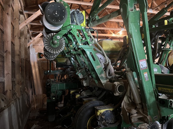 2015 John Deere 1795 Planter