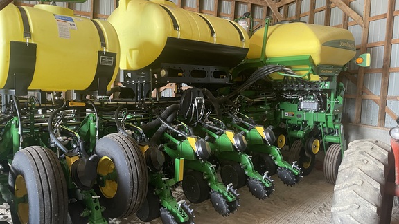 2020 John Deere 1775NT Planter