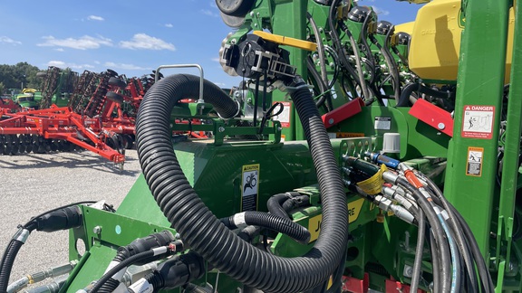 2022 John Deere 1795 Planter