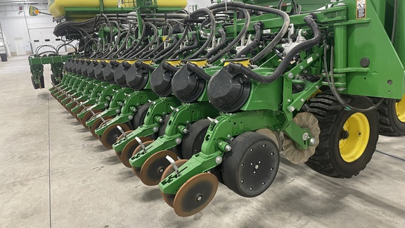 2021 John Deere DB60 Planter