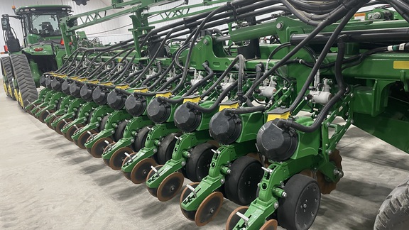 2021 John Deere DB60 Planter