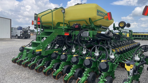 2021 John Deere DB60 Planter