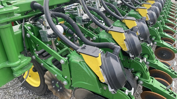 2021 John Deere DB60 Planter