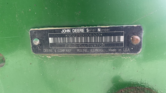 2008 John Deere 2210 Field Cultivator