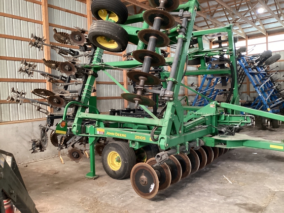 2010 John Deere 2510S Applicator