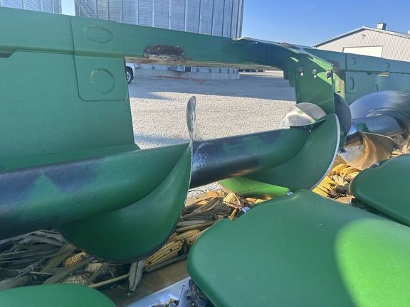 2013 John Deere 612C Header Corn Head