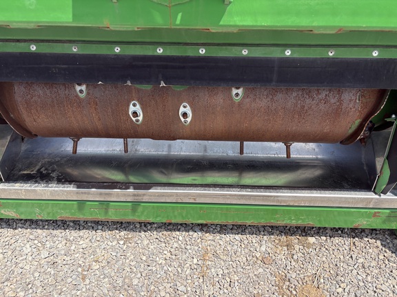 2022 John Deere RD40F Header Combine