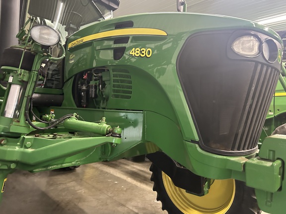 2011 John Deere 4830 Sprayer/High Clearance