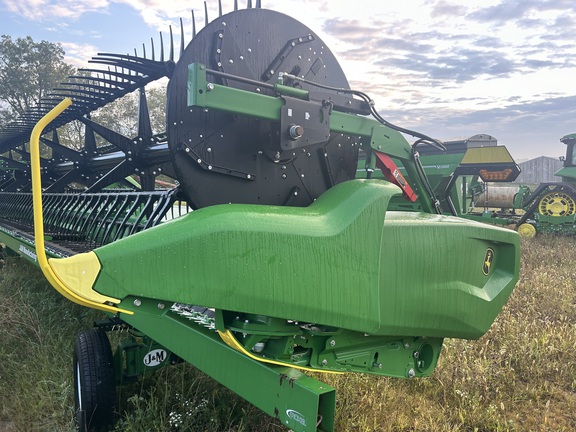 2024 John Deere RD40F Header Combine