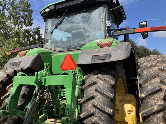 2023 John Deere 8R 250 Tractor