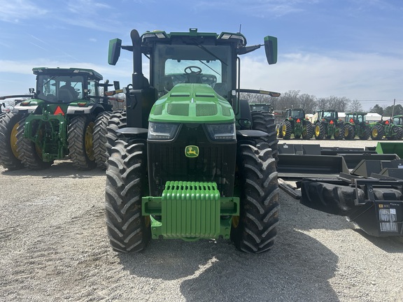 2023 John Deere 8R 250 Tractor
