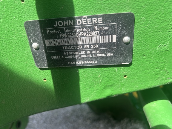 2023 John Deere 8R 250 Tractor