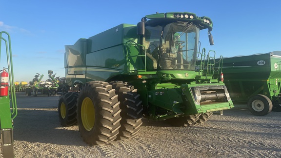 2021 John Deere S790 Combine