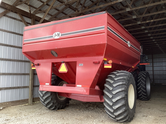 J&M 750-18 Grain Cart