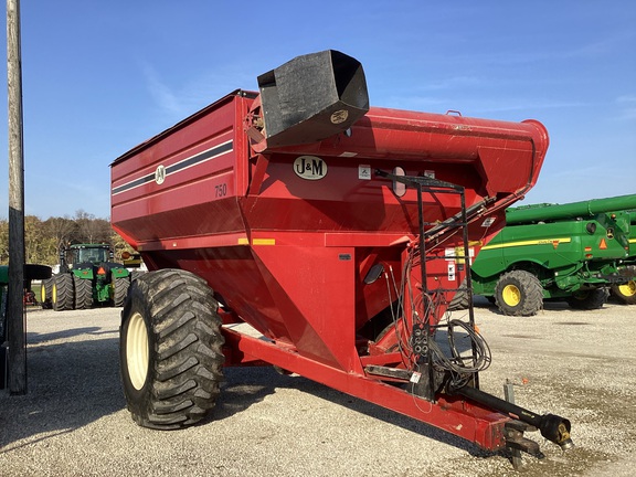 J&M 750-18 Grain Cart