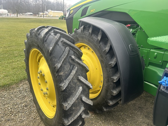 2022 John Deere 8R 310 Tractor