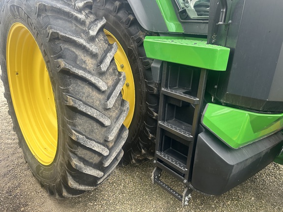 2022 John Deere 8R 310 Tractor