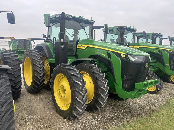 2022 John Deere 8R 310 Tractor