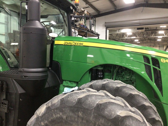 2018 John Deere 8400R Tractor