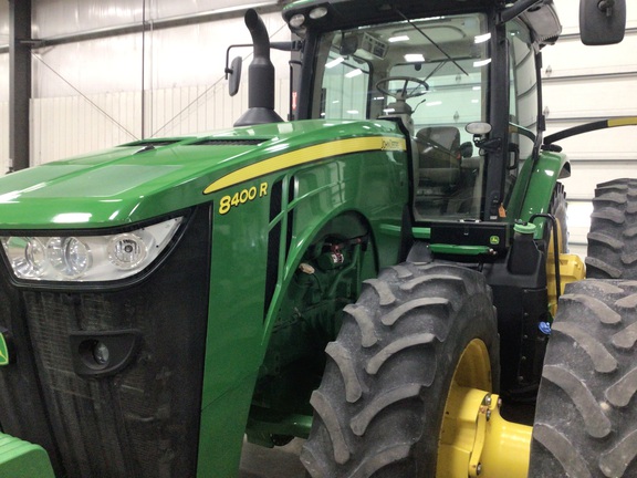 2018 John Deere 8400R Tractor