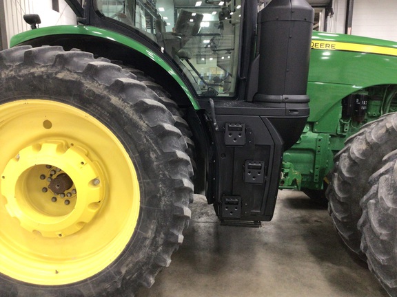 2018 John Deere 8400R Tractor