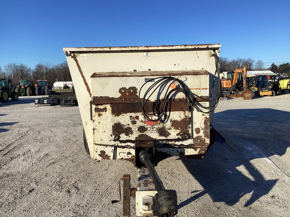 2013 Misc 8132 Manure Spreader