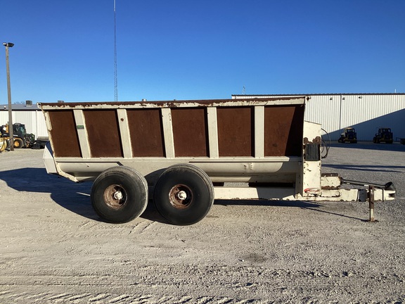 2013 Misc 8132 Manure Spreader