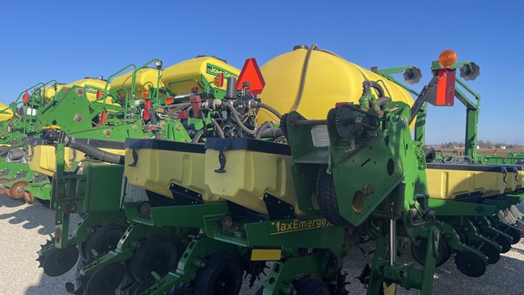 2006 John Deere 1770NT Planter