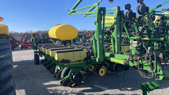 2006 John Deere 1770NT Planter