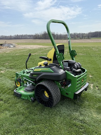 2023 John Deere Z950R Mower/Zero Turn
