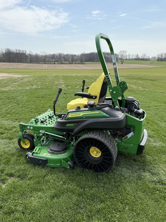 2023 John Deere Z950R Mower/Zero Turn