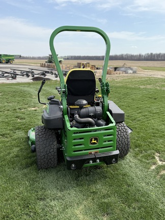 2023 John Deere Z950R Mower/Zero Turn