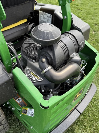 2023 John Deere Z950R Mower/Zero Turn