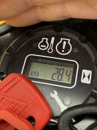 2023 John Deere Z950R Mower/Zero Turn