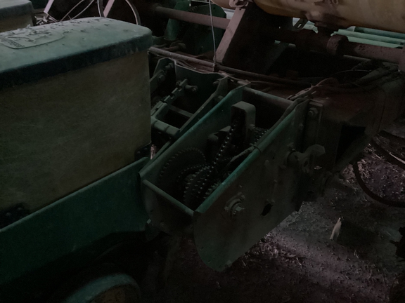 1988 John Deere 7200 Planter