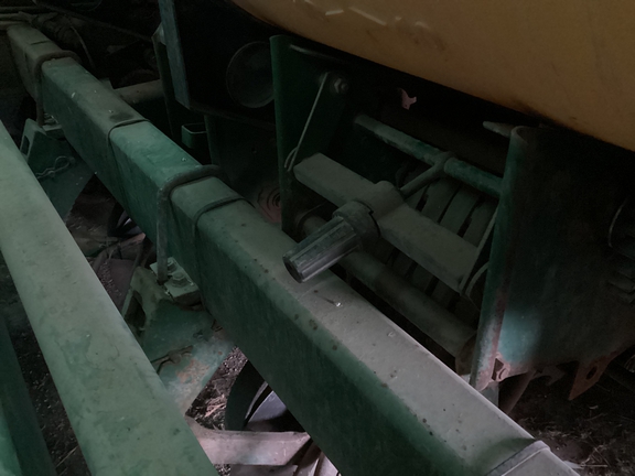 1988 John Deere 7200 Planter