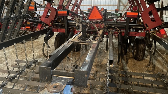 2013 Case IH TigerMate II Field Cultivator