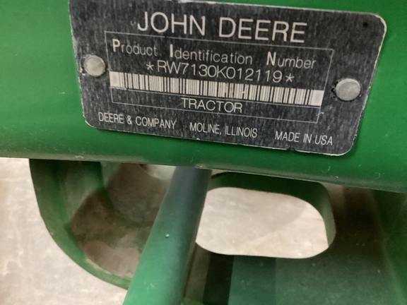 2009 John Deere 7130 Premium Tractor