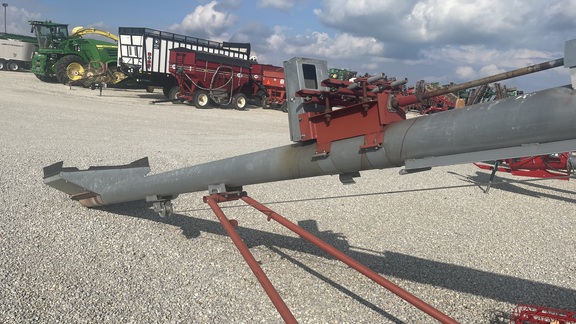 2004 Mayrath 8X31 Grain Auger