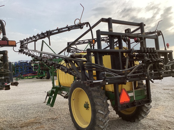 Misc 1000 gal Sprayer