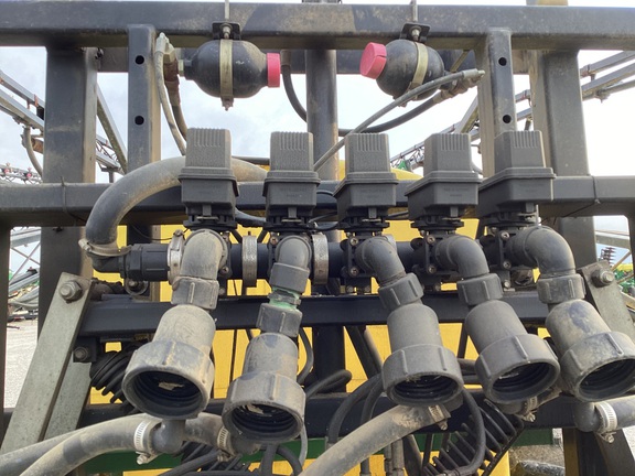 Misc 1000 gal Sprayer