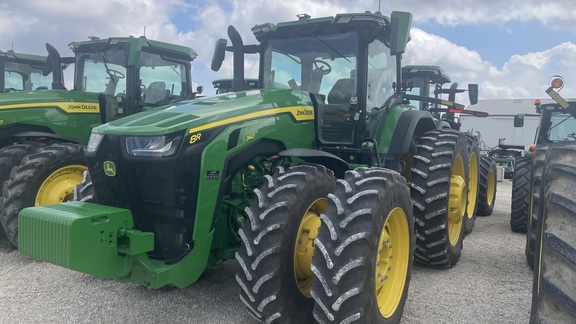 2023 John Deere 8R 340 Tractor