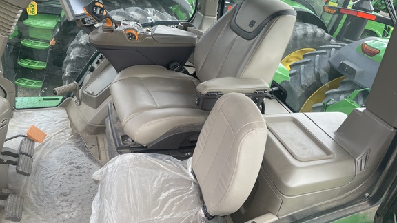 2023 John Deere 8R 340 Tractor