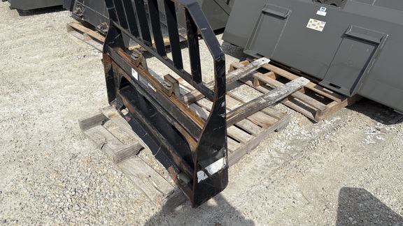 John Deere 48" Heavy Duty Pallet Forks Misc