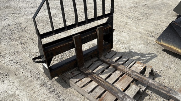 John Deere 48" Heavy Duty Pallet Forks Misc