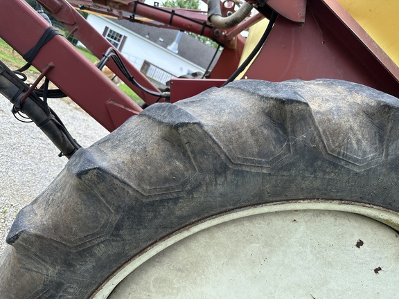 Hardi NP1100 Sprayer