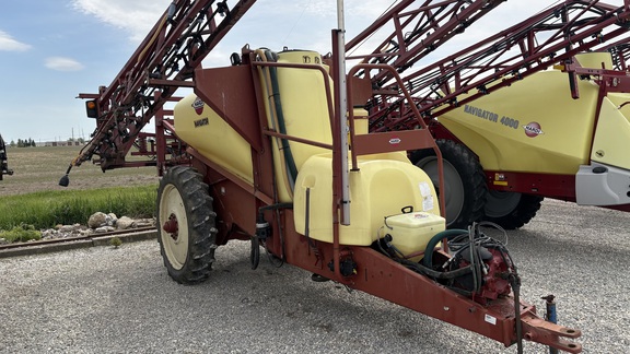 Hardi NP1100 Sprayer