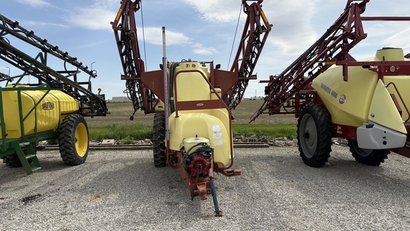 Hardi NP1100 Sprayer