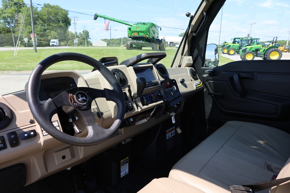 2024 John Deere XUV 835R ATV