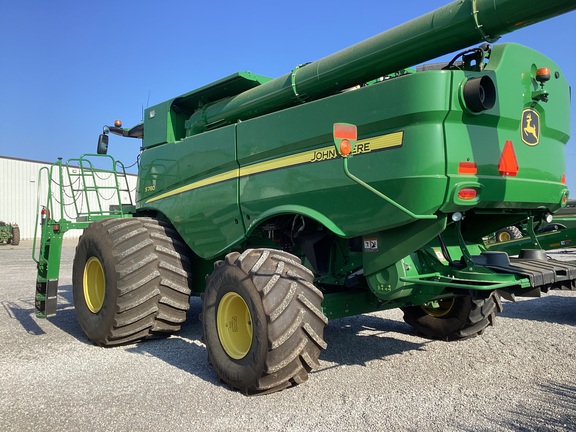 2020 John Deere S780 Combine